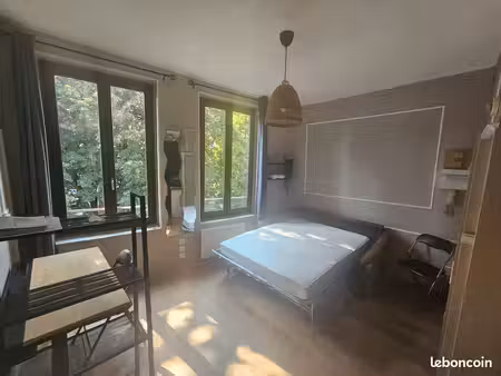 studio meublé