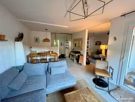 appartement t4 le revest les eaux
