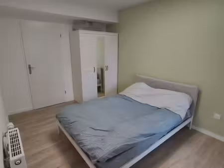 aubervilliers – mairie – 2 pièces meublé avec jardin privatif de 50 m²