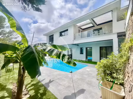 villa 7 pièces 200 m²