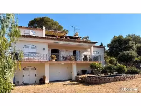 fréjus tour de mare : villa 7 pièces 158 m² – 295 m2 utiles - vue mer