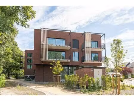 appartement à louer avec terrasse et 3 chambres , waterloo (vbe54010)