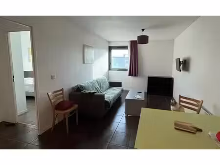 appartement t2 bordeaux - 38 m2 - 800 euros ttc