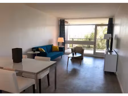 location meublée appartement 2 pièces 64 m² à lille (59000), 975 €