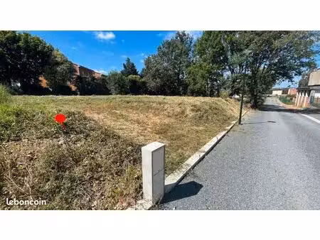 terrain lavaur 581m² viabilisé