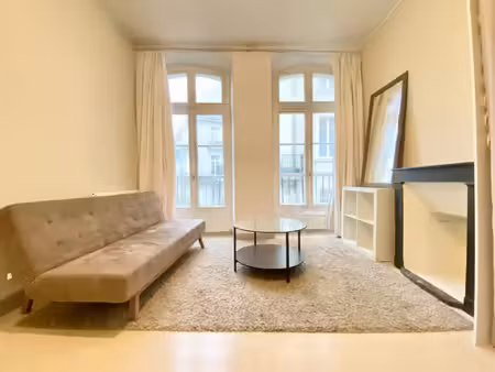 location appartement 1 pièce 26 m² à nantes (44000)