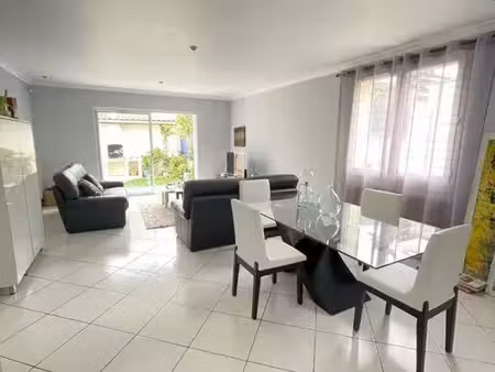 location maison 5 pièces 119 m² à bordeaux (33800)