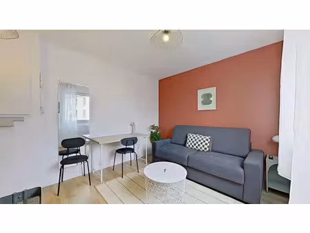location appartement 1 pièce 17 m² à lyon 8 (69008)