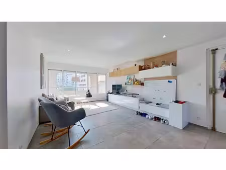 location appartement 5 pièces 113 m² à lyon 9 (69009)