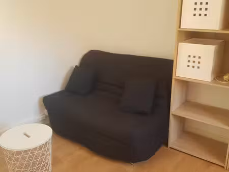 location studio meublé - toulon les halles