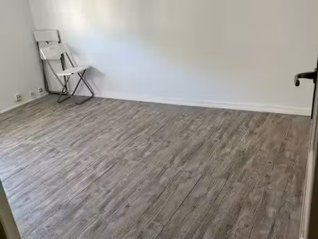 location appartement 2 pièces 40 m² à lyon 8ème (69008), 700 €