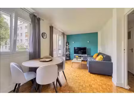 appartement 3 pièce(s) 60 m2 - saint germain en laye