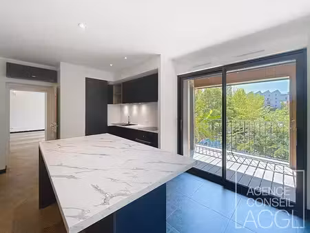 location appartement 4 pièces 173.2 m² à bordeaux (33000), 2 460 €