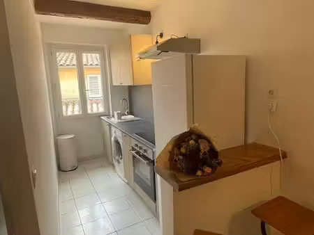 location meublée appartement 2 pièces 34 m² à toulon (83000), 620 €