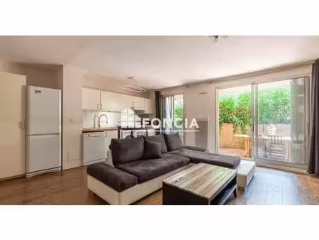 marseille 9e – t2 48 m² avec terrasse de 16 m², parking et cave