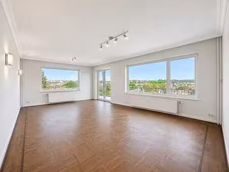 appartement lumineux avec terrasse panoramique – 7e étage