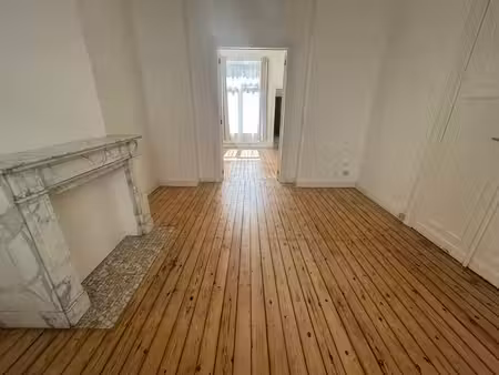 superbe appartement une chambre au rdc, spacieux et lumineux