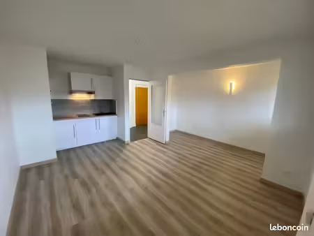 studio 32 m² – strasbourg neudorf sud – 695 cc