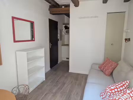 location studio centre ville la rochelle vieux port