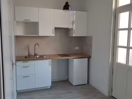 appartement t1bis à louer, 395 euros par mois charges comprises