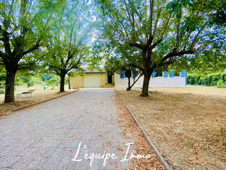 maison t4 sur terrain arboré avec piscine et garage