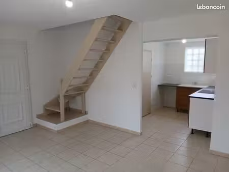 loue villa t2 avec jardin