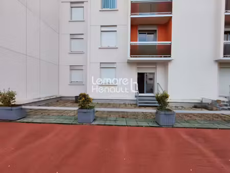 dreux en rés. appt refait neuf 89.61 m², 2 chbres, terrasse