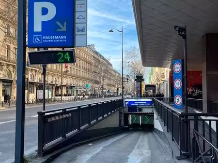 parking haussmann saint lazare