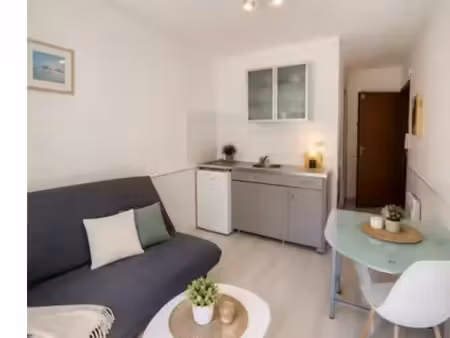 bandol – studio 17m² à 800m du port – parking – forte rentabilité