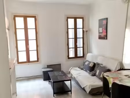 draguignan studio meublé 420/mois cc