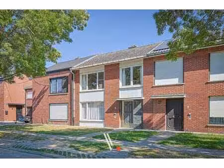 rustig gelegen renovatiewoning met garage