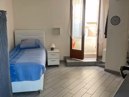 studio meublé