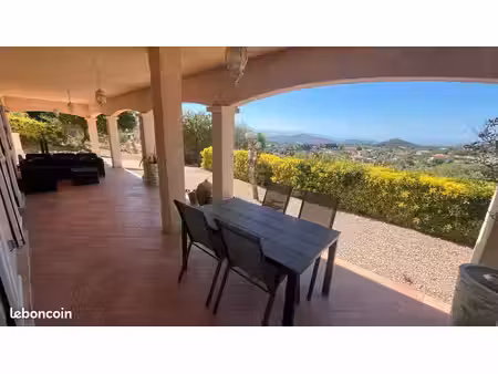 afa – t3 meublé avec grande terrasse de 35 m² et vue sur le golfe d’ajaccio