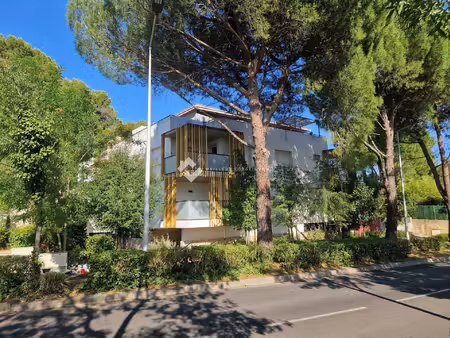 t1 avec terrasse couverte dans une résidence récente, sécuris