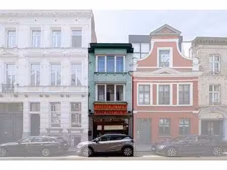 local commercial avec logement à vendre dans le centre de ga