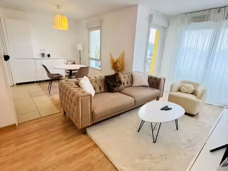 t3 meublé 61 m² – quartier mellinet – balcon & 2 parkings