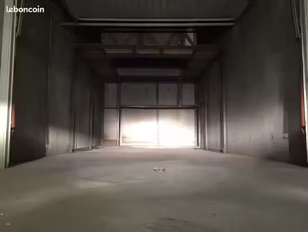 garage/ box 16m2 avec mezzanine