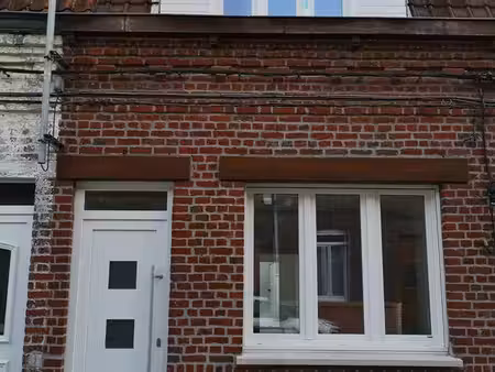 jolie maison renovee avec exterieur quartier saint luc