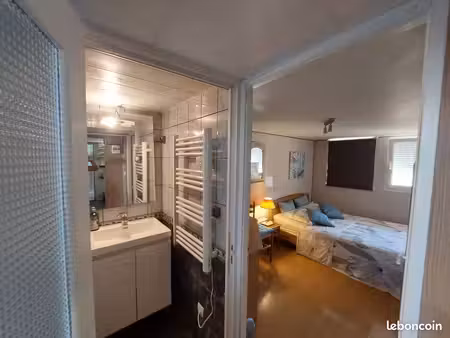 chambre meublée pour etudiant ou alternant chez l'habitant
