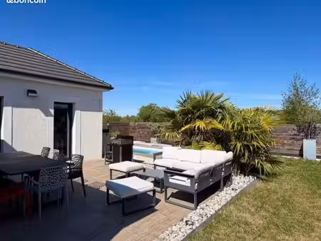 maison neuve individuelle avec piscine