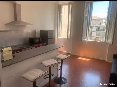 t2 la timone 13005