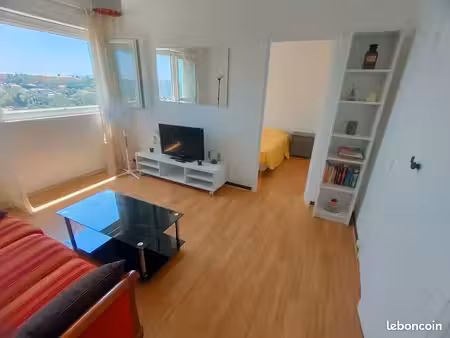 appartement meublé 2 pièces de 37 m² – vue dégagée à 5 min du centre de grasse