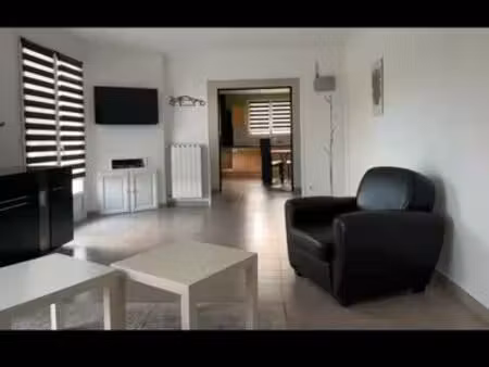 maison 90m2 avec piscine