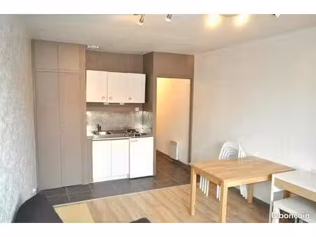centre - très beau studio meublé