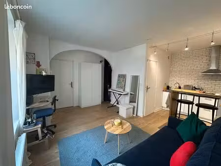 studio meublé centre ville 22m2