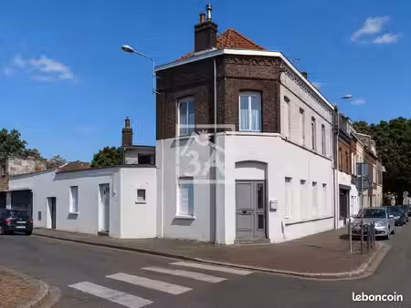 immeuble 7 pièces 143 m²