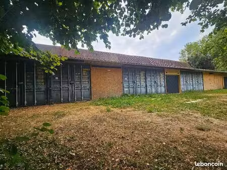 box / garage / local de stockage individuel à 8 minutes de magny en véxin, 25 minutes de c