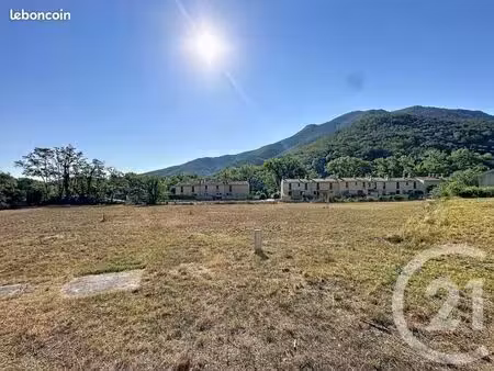 terrain 1 071 m² arles sur tech