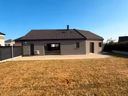 maison contemporaine architecture en v à la campagne, à 10 min de valenciennes