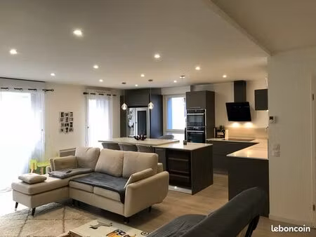 grand t3 meublé 85 m² neuf – parking – métro à pied
